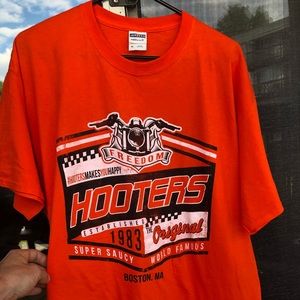 Hooters Motorcycle Boston T-Shirt